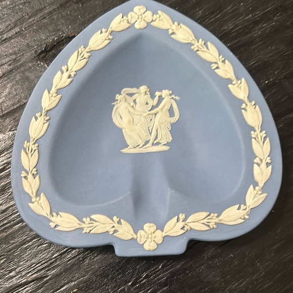 Vintage Wedgewood Jasperware Spade Trinket Dish - Picture 1 of 2